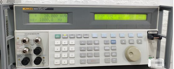 kaufen Oszilloskop-multi Funktions-Kalibrierer-automatische Meter-Fehler-Berechnung des Plattfisch-5800A Online-Herstellung
