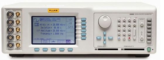 kaufen Fluke 9500B Vollautomatischer Oszilloskop-Kalibrator mit 3200MHz Amplitudensignalen in gebrauchtem Zustand Online-Herstellung
