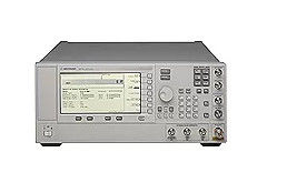 250KHz-40GHz PSG CW Signal-Generator Keysight Agilent E8247C