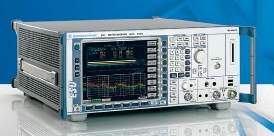 Einfache R&S®ESU8 EMI-Empfängertest 20 Hz bis 8 GHz