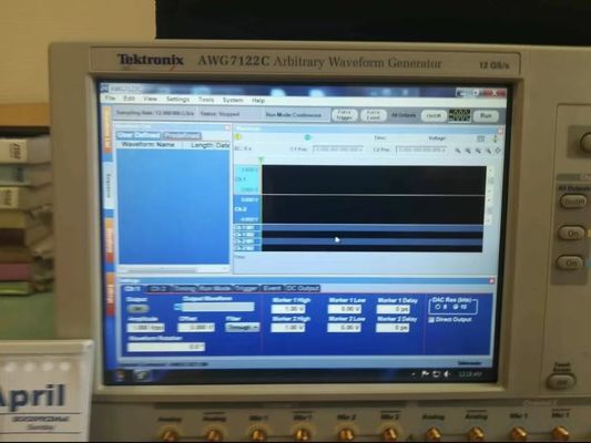 Tektronix AWG7122C Willkürliche Wellenform-Generator 3,2 GHz oder 5,6 GHz 12 GSs/s 2 Kanal