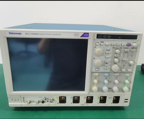 Tektronix DSA72504D Oszilloskop 25 GHz Digitaler Serienanalysator 4 analoge Kanäle