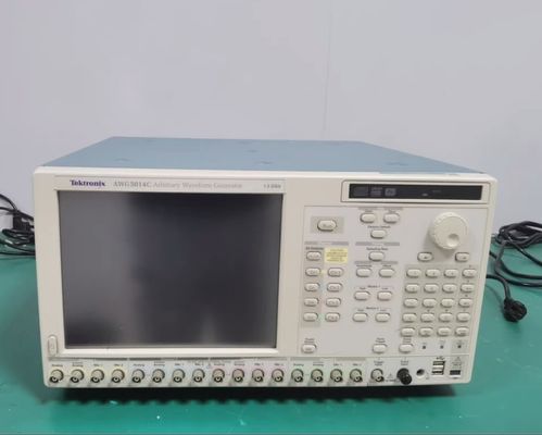 Tektronix AWG5014C Willkürliche Wellenform-Generator 1.2 GSample pro Sekunde 14 Bit Auflösung 4 Kanal