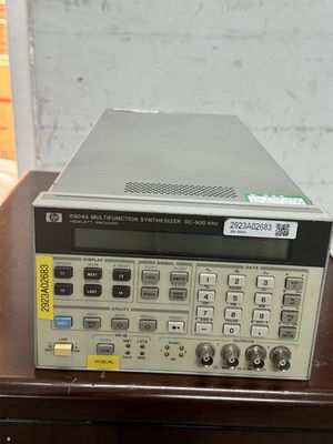 Keysight Agilent 8904A Multifunktions-Synthesizer 600 kHz OPT 001 002 getestete Funktionen Maximale Lesegeschwindigkeit 000 Messwerte/s