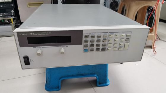 Keysight Agilent 6813B Wechselstromquelle / Stromanalysator 1750 VA 300 V 13 A Leistung Ripple Noise 20 Hz bis 20 MHz